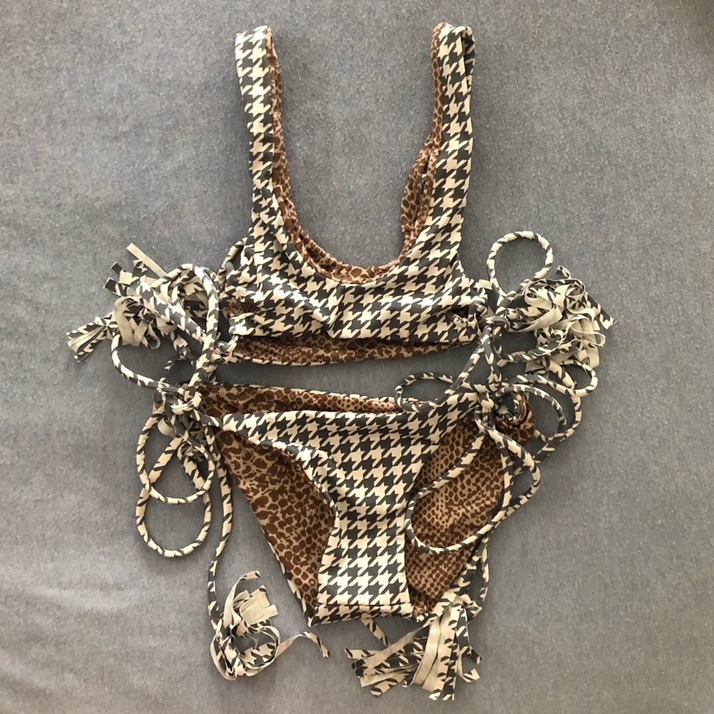 🌺SOLD🌺 Acacia HONEY set in Houndstooth